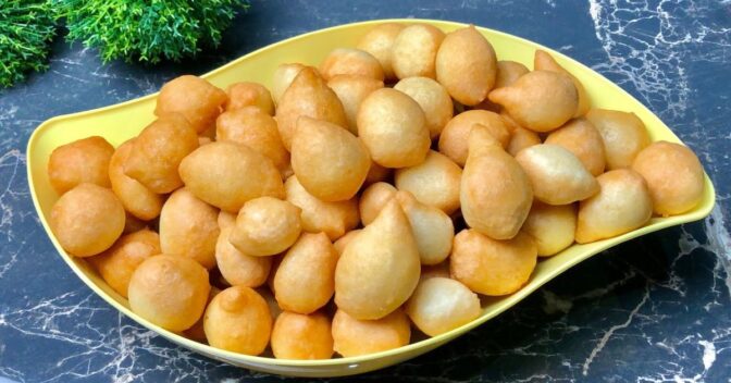 Lanches: Bolinho de chuva para quando não se tem todos os ingredientes, fica sequinho e delicioso