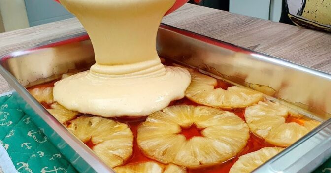 Bolos: Bolo invertido de abacaxi é uma sobremesa que rouba a cena em qualquer mesa
