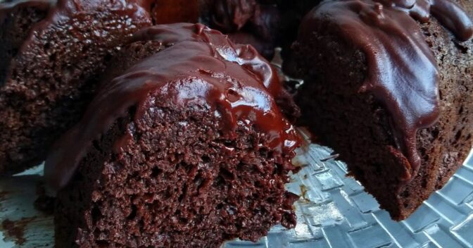 Bolos: Bolo de banana com cacau que você vai fazer na vida