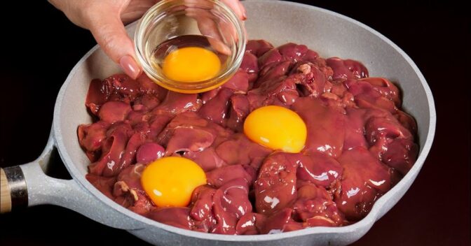 Frango: Cozinhar o fígado de galinha assim é ter uma refeição completa, nutritiva e econômica