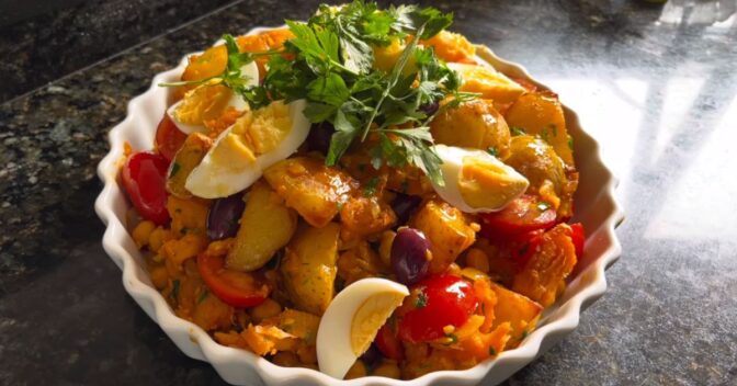 Peixes / Frutos do Mar: Bacalhau com Grão de Bico ao Estilo Português