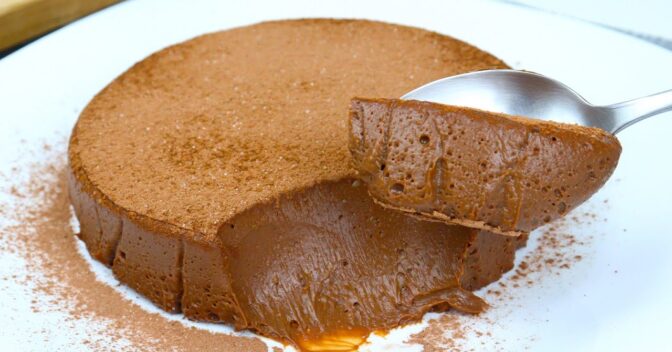 Sobremesas: SOBREMESA CREMOSA DE CHOCOLATE PARA FAZER EM 10 MINUTOS