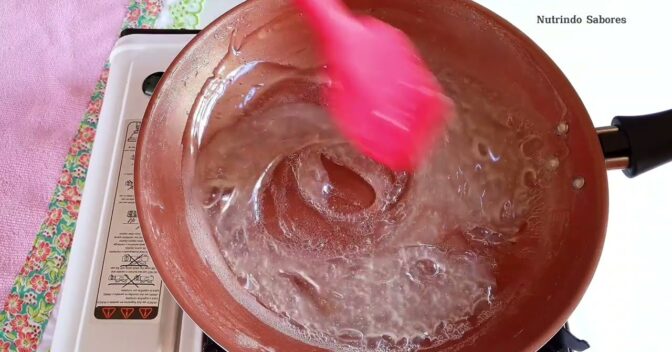 Bolos: COMO FAZER GEL DE BRILHO CASEIRO PARA BOLO E FRUTAS