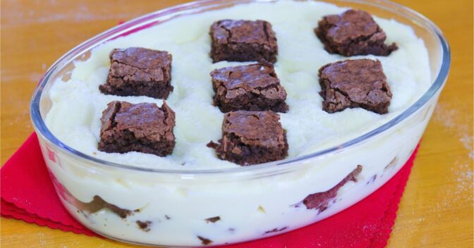 Sobremesas: ESCONDIDINHO DE BROWNIE NA TRAVESSA SOBREMESA FÁCIL E DELICIOSA