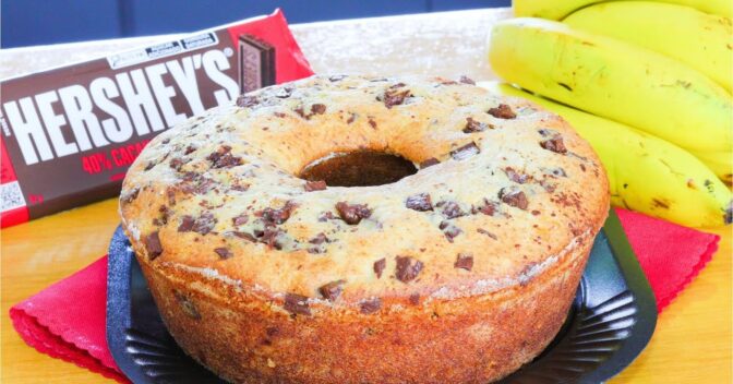 Bolos: BOLO DE BANANA COM CHOCOLATE DIFERENTE DE TODOS QUE VOCÊ JÁ COMEU