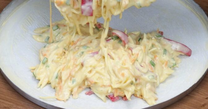 Lanches: Mais fácil que pizza, basta ralar alguns ingredientes se você adora praticidade na cozinha e ama experimentar novas receitas