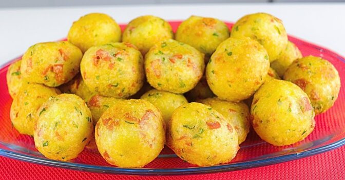 Salgados: SE VOCÊ TEM SALSICHA E BATATA EM CASA, ENTÃO CORRA E FAÇA ESTA RECEITA