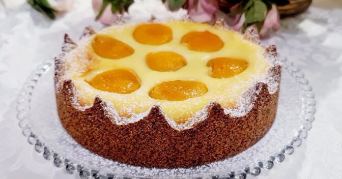 Bolos: Torta coroa de pêssegos tem uma beleza de encher a mesa, aprenda a fazer