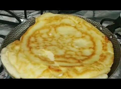 Lanches: Pão de queijo de frigideira que fica gostoso até sem o queijo