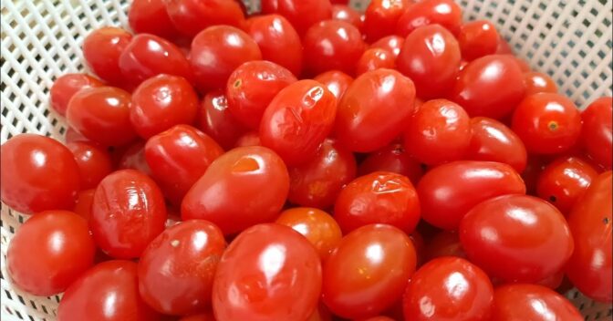 Molhos: MOLHO CASEIRO COM TOMATE CEREJA