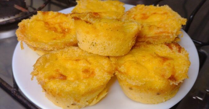 Lanches: MISTURE TAPIOCA COM FUBÁ E 1 OVO E NÃO VAI MAIS QUERER PÃO NO CAFÉ DA MANHÃ