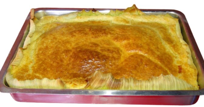 Lanches: TORTA CAIPIRA DE MILHO VERDE COM FRANGO