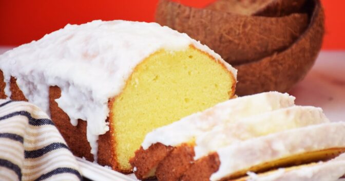 Bolos: BOLO INGLÊS DE COCO (POUND CAKE) TIPO PULLMAN
