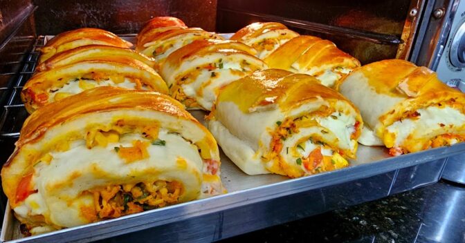 Salgados: ROCAMBOLE DE FRANGO SALGADO ESPECIAL MAIS SABOROSO DO MUNDO