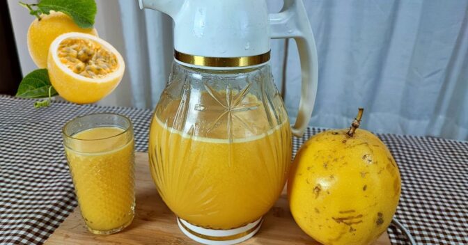 Bebidas: Como Fazer Suco de Maracujá Natural Fácil e Rápido