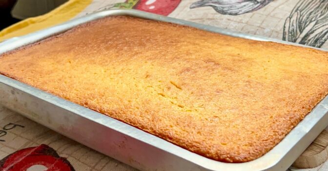 Bolos: BOLO GRANDE SEM FARINHA DE TRIGO TEM UM SEGREDO DELICIOSO PRA DEIXAR BEM FOFINHO! FÁCIL