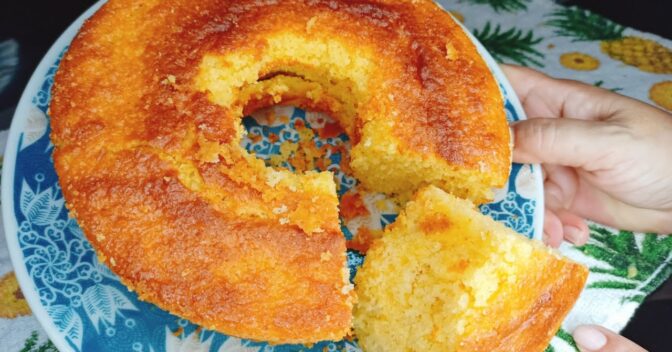 Bolos: Bolo de fubá com abacaxi que não precisa de batedeira