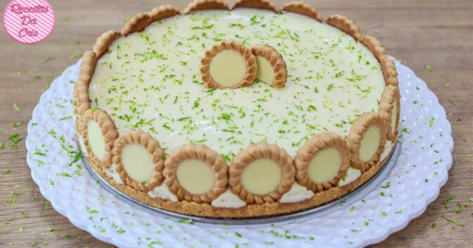 Sobremesas: TORTA DE LIMÃO COM TORTINHAS