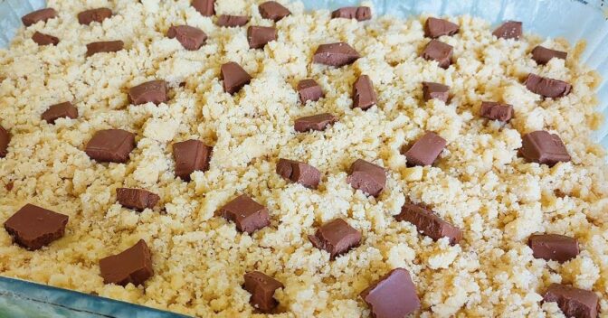 Bolos: Aprenda a fazer uma irresistível e simples Cuca de Banana com Chocolate