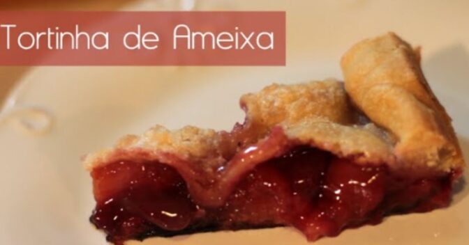 Bolos: Delícia Irresistível de Ameixa: A Sobremesa Perfeita