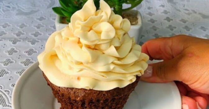 Sobremesa: Descubra como fazer o favorito das confeitarias: Buttercream, nosso delicioso creme de manteiga.
