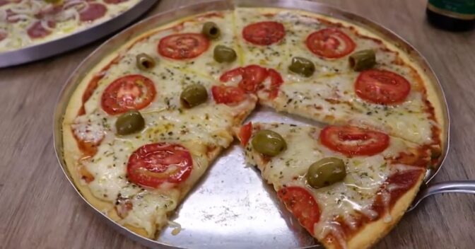 Lanches: Pizza deliciosa e econômica feita no liquidificador: saboreie essa maravilha!