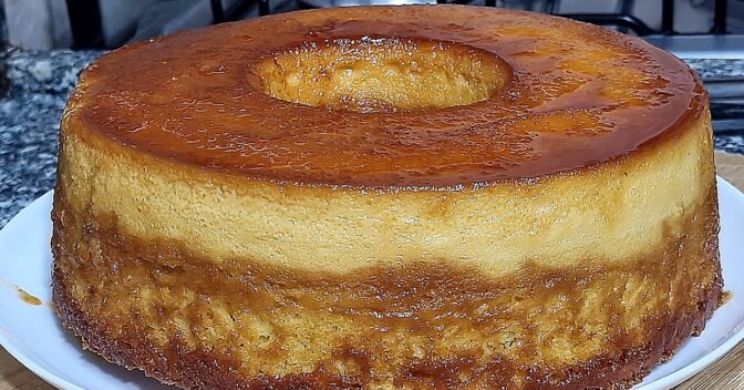 Sobremesas: Saboreie o Melhor e Mais Delicioso Bolo Pudim de Fubá que Você Já Experimentou